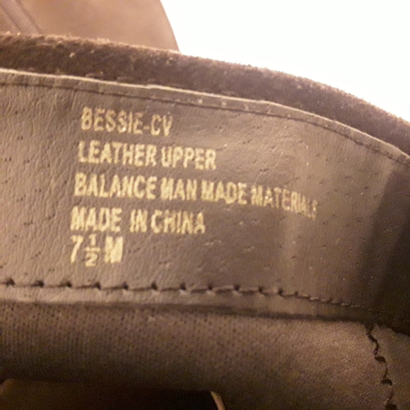 Crown Vintage Bessie Boots - Picture 3 of 3